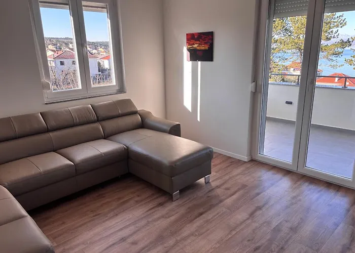 Apartment Karmen *